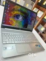 Hp i3 11 th  just 1 year use