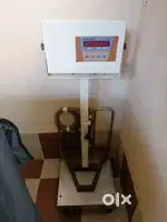 Commercial 50kg weigh scale and fire extinguisher