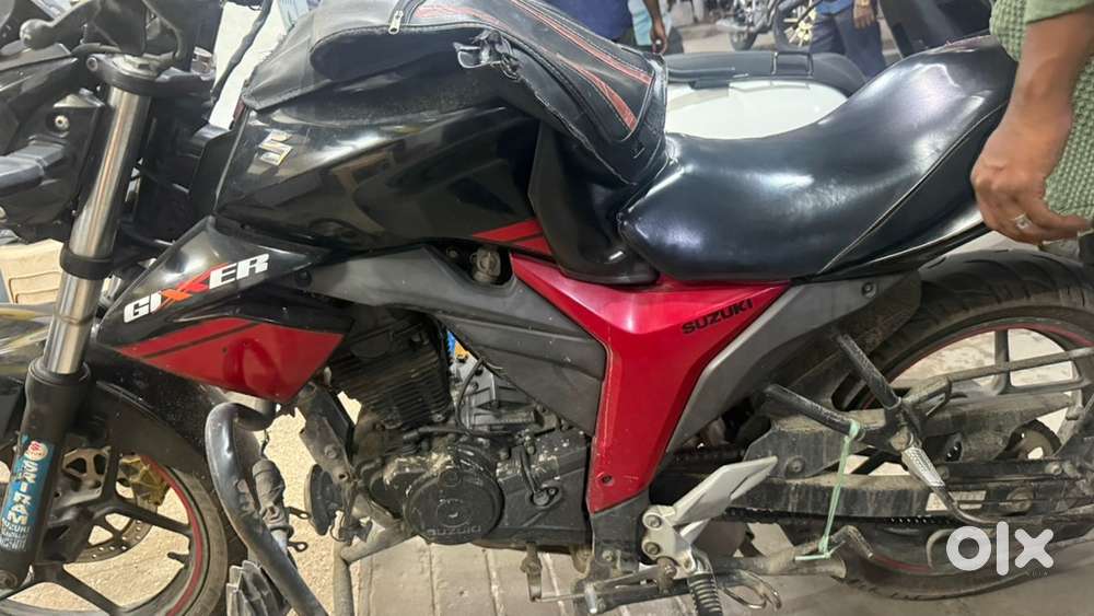 Suzuki gixer  - fixed price - fixed price.