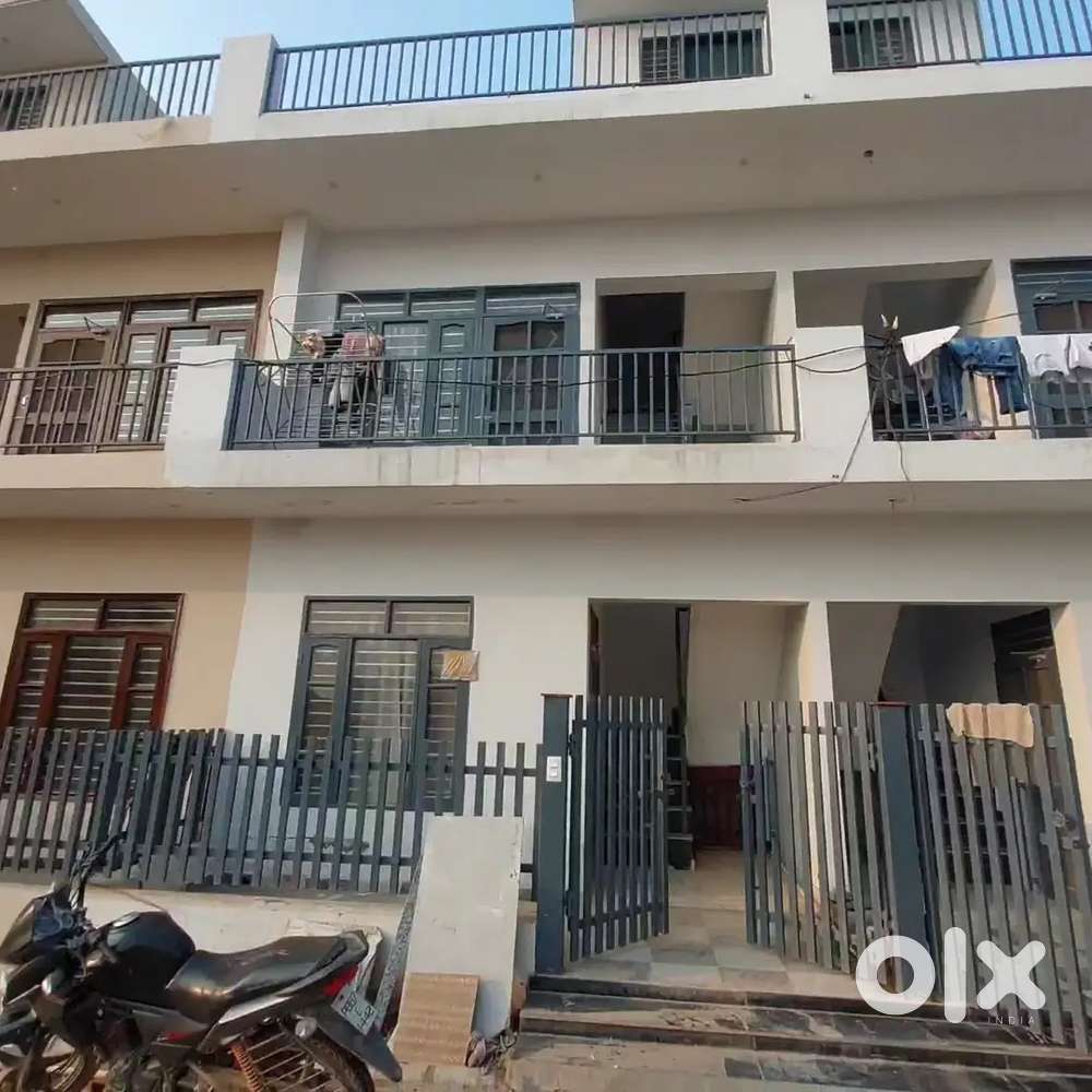 Near 100gaj double story kothi for sale