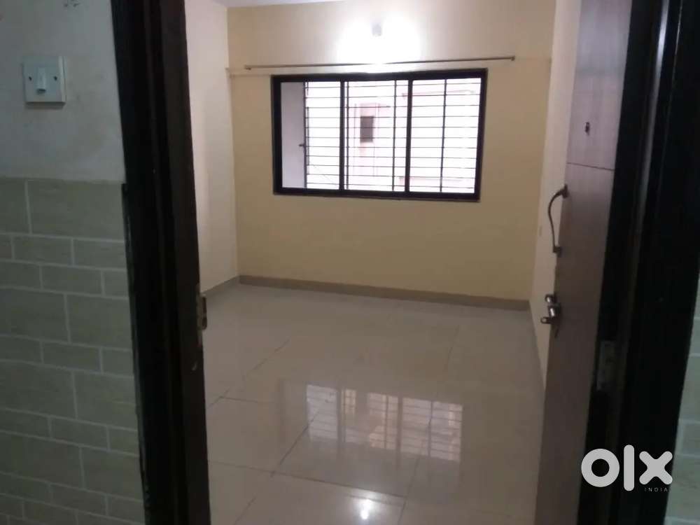 Unfurnishe 2Bhk Available in Tilaknagar