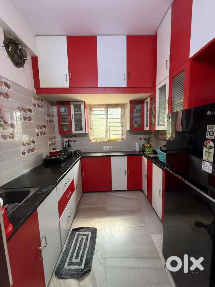 Independent house with 2 floors.1stfloor is 2bhk with fully furnished.