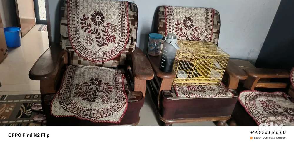 Sofaset with table