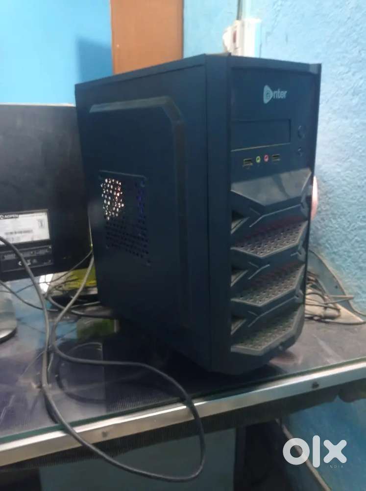 Computer i5 4th At brand warranty