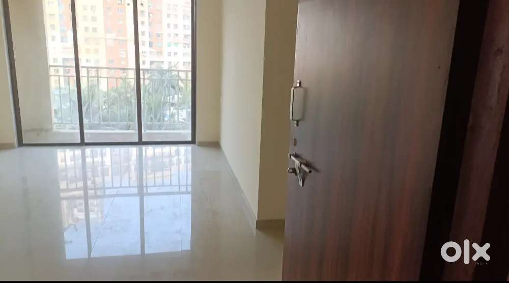 Untoched 2 BHK with Balcony Ready to move