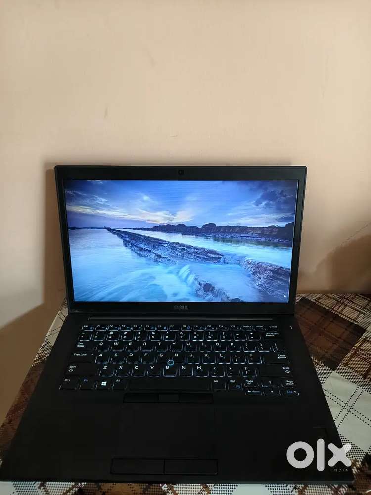 Used laptop i5-8th 16GBRAM 256gb SSD