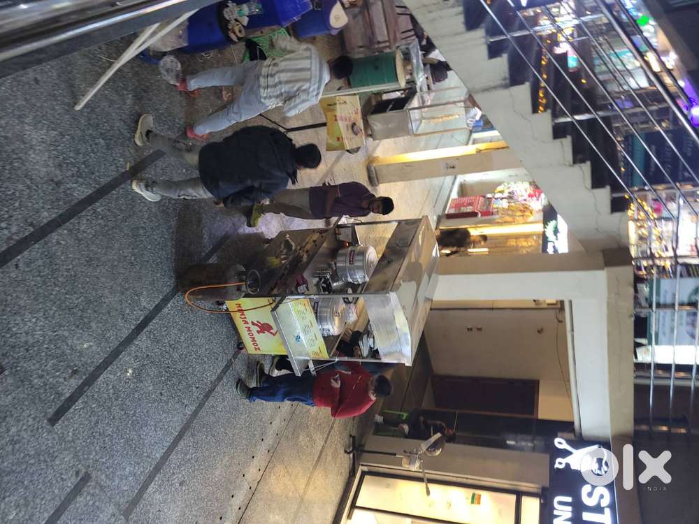 कपड़े, खिलौने व फुटवेयर की बिक्री के लिए स्थान उपलब्ध