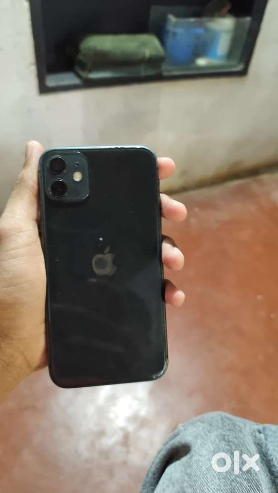 Iphone 11 128 Gb 74% bh black colour