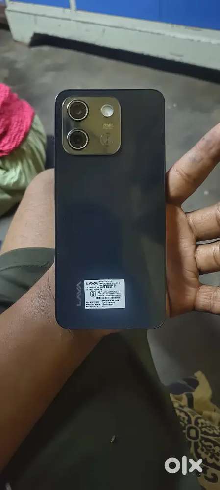 8000 phone