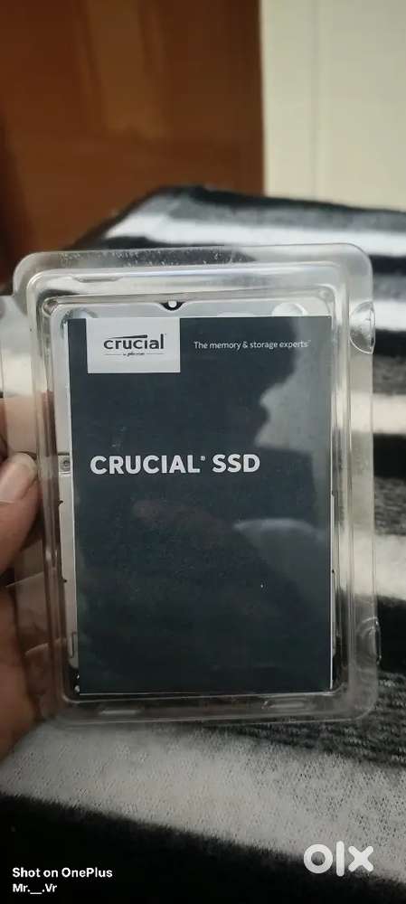 CRUCIAL SSD HGST 1TB