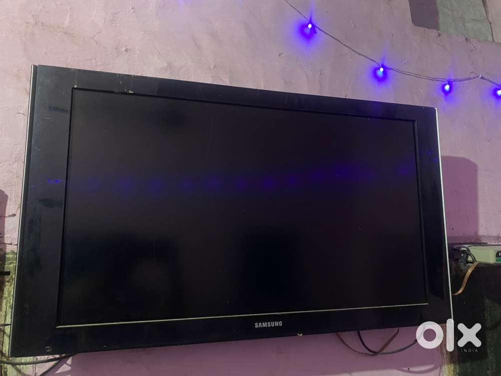 Samsung tv Non Smart urgent sale