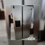 Double door, Front ice dispenser fridge.