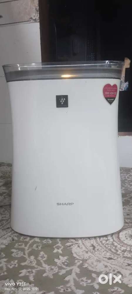 Air purifier fully good condition .online price is 10000
