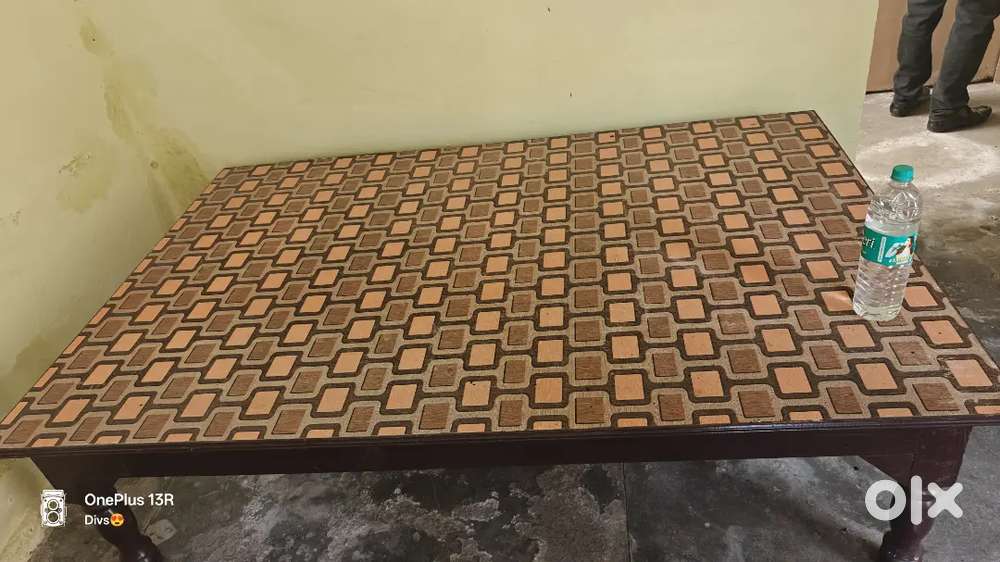 Single takath 6*3 well furnished