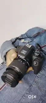 Canon d 1500 new 8 mahine pahle kharida hua