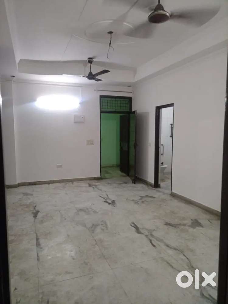 Front facing flat