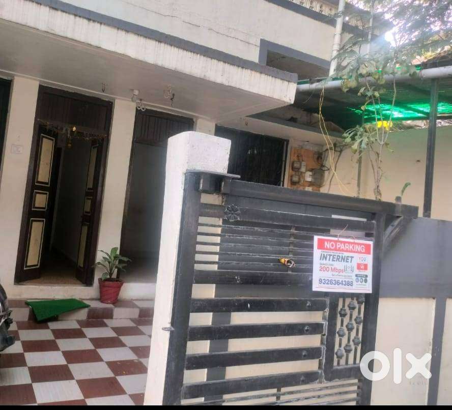Commercial 3 rooms on Nandanvan Main road
