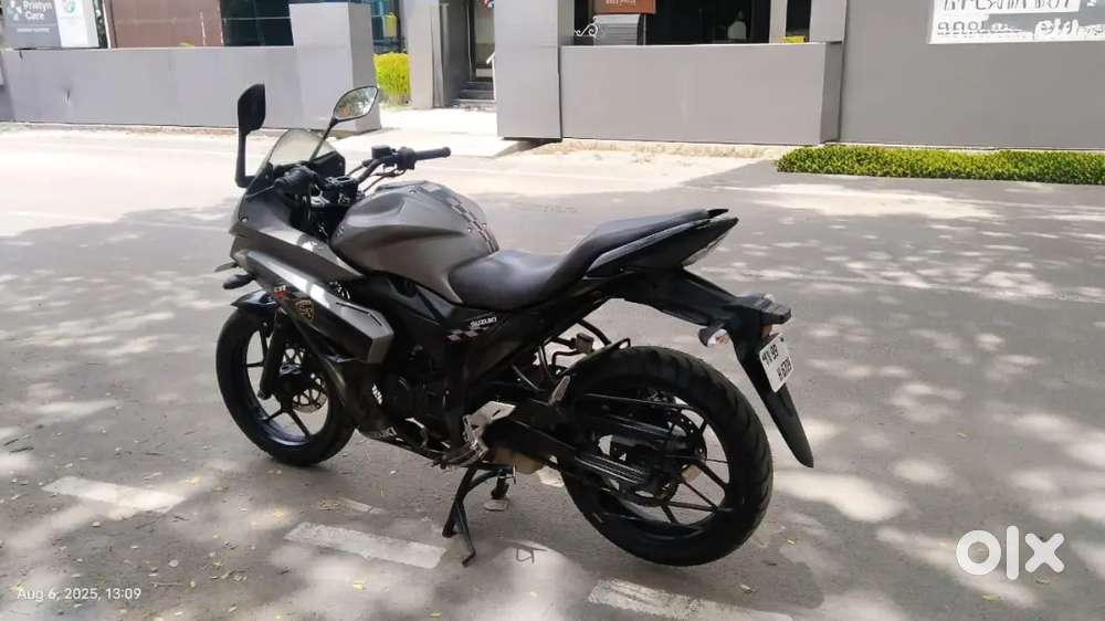 SUZUKI GIXXER SF