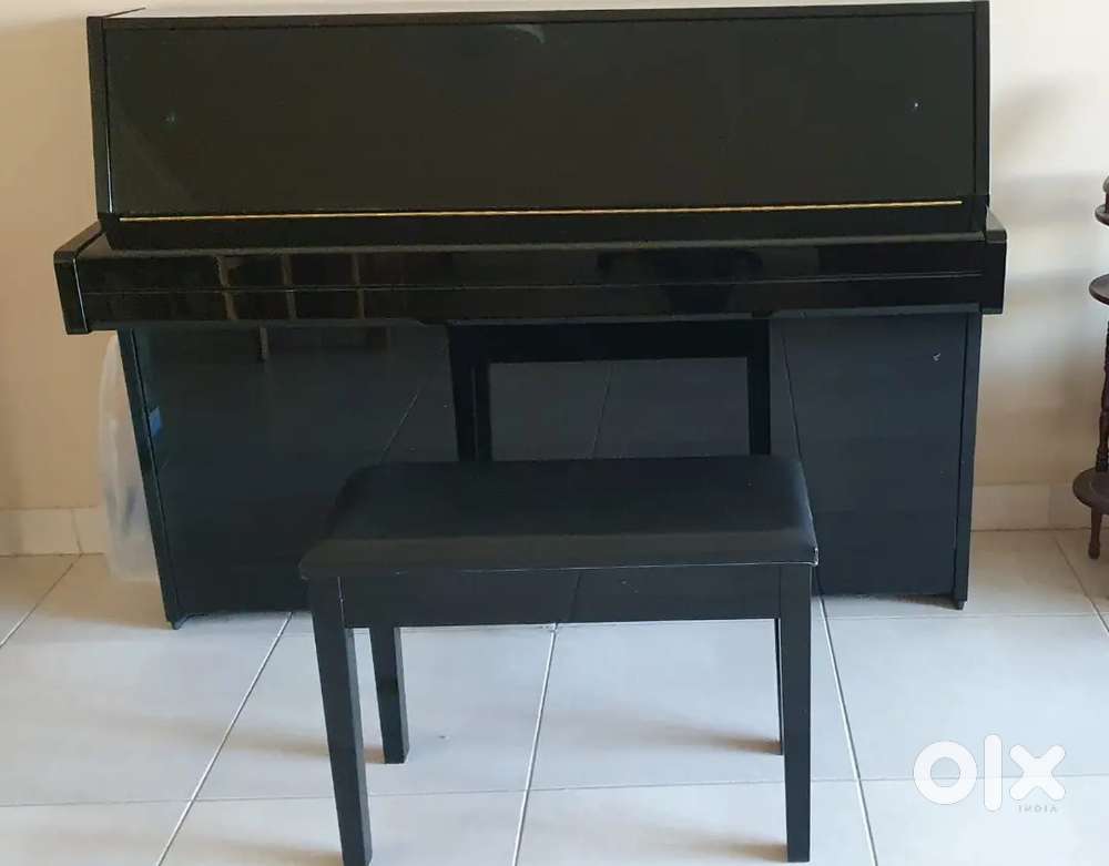 Yamaha Vertical Piano