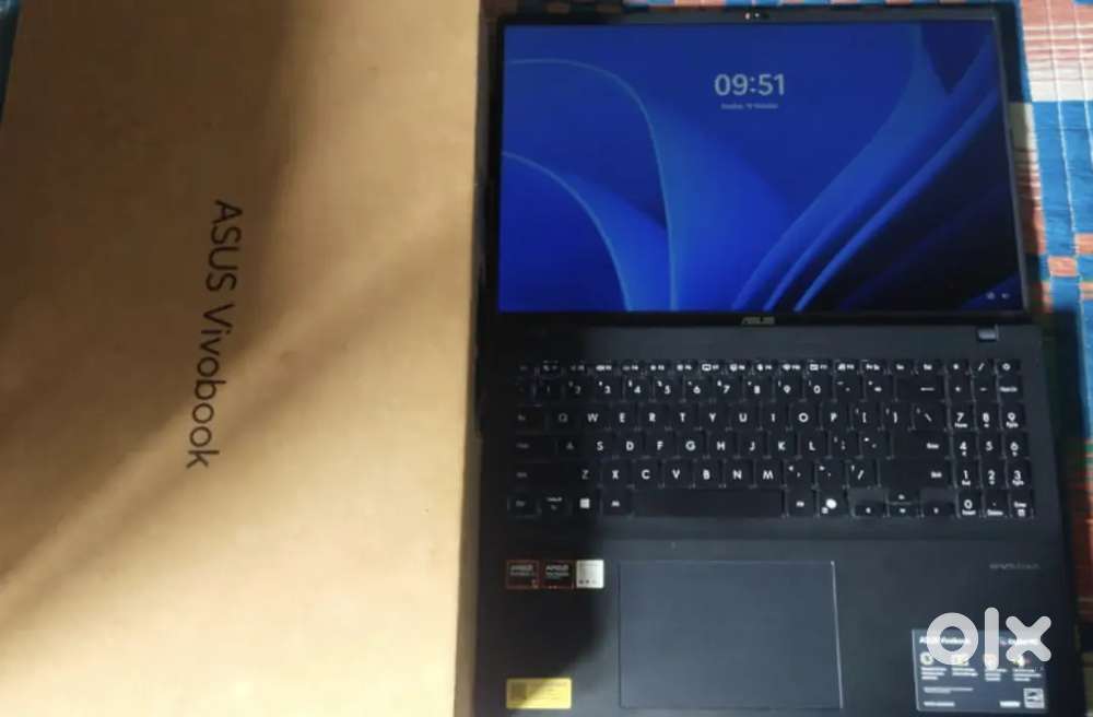 ASUS Vivobook 16 (M1607KA)  Ryzen 5  16GB RAM  512GB SSD