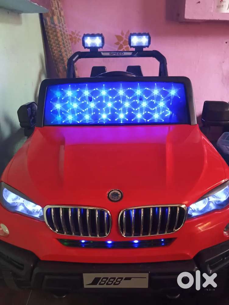 Kid's battery car with remote control for rent