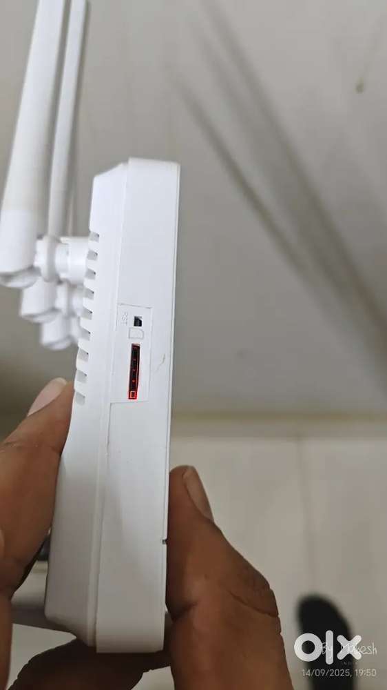 4g sim Based Wifi router brand new show room condtion