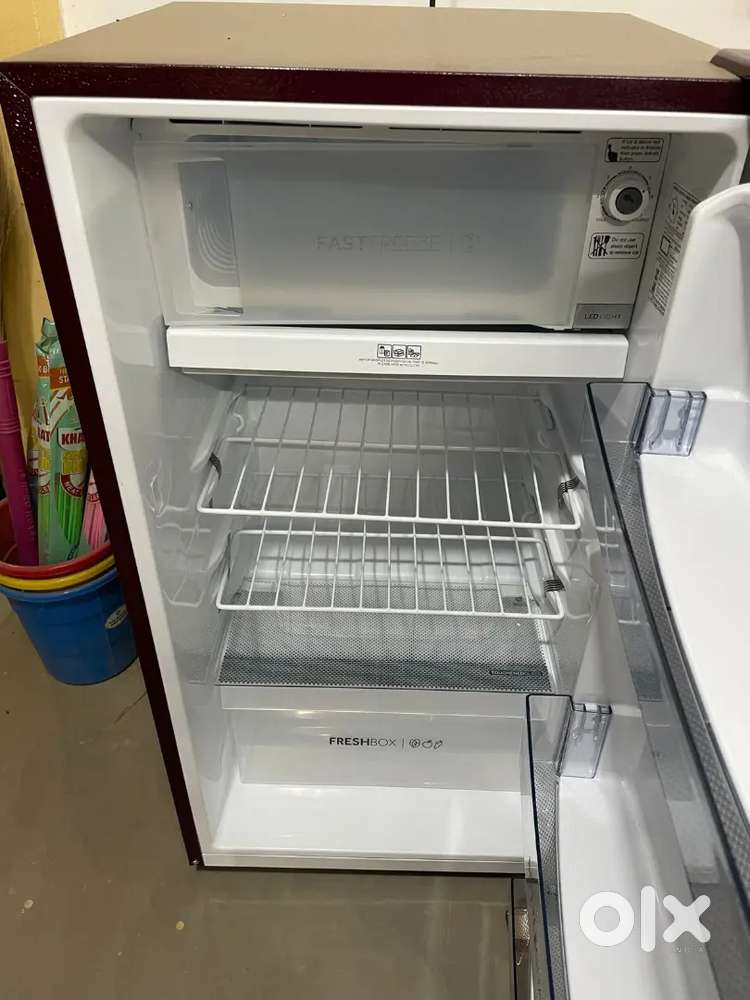 Single door fridge