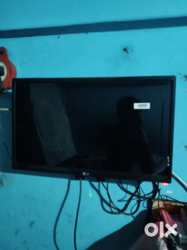 Lg tv good condition 23 inch