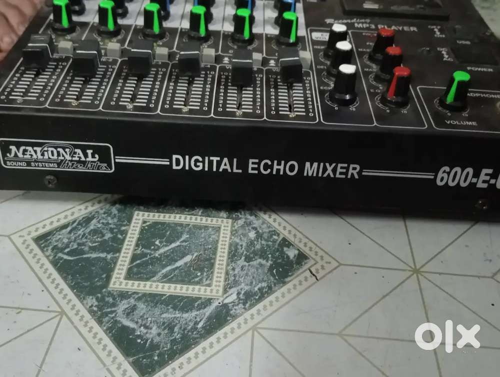 Audio mixing keyboard top model