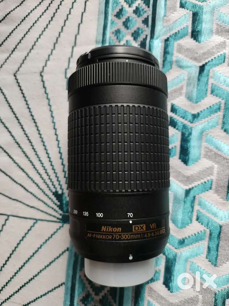 Nikon DSLR camera lens 70-300mm