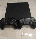 Ps4 SLIM 1TB with 2 controller