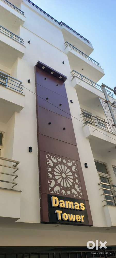 Looking for roommate in  2 bhk flat