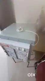 5 Months old cooler with stand for sale