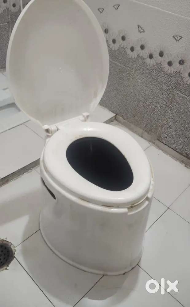 Temporary commode