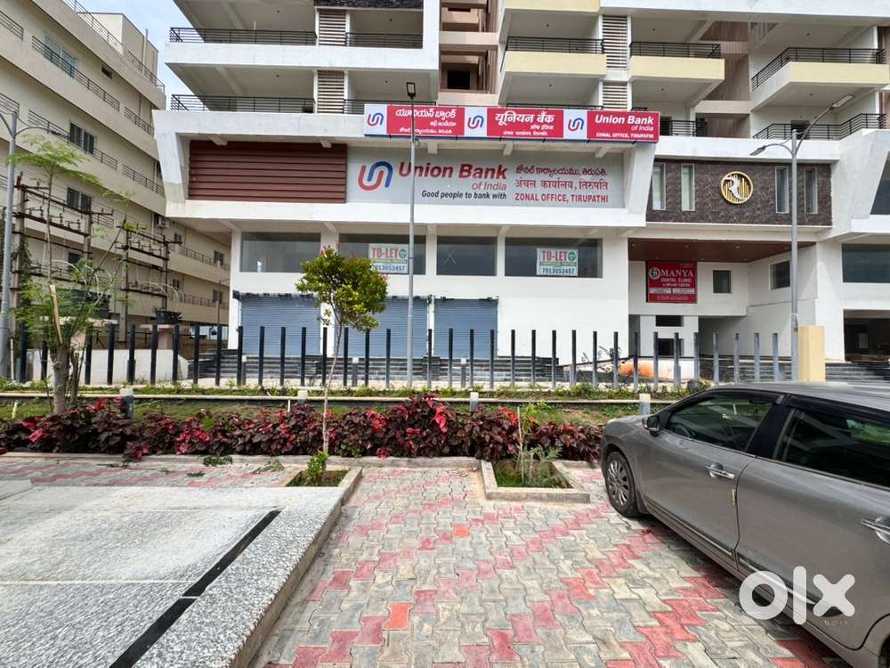 Ground floor commercial space