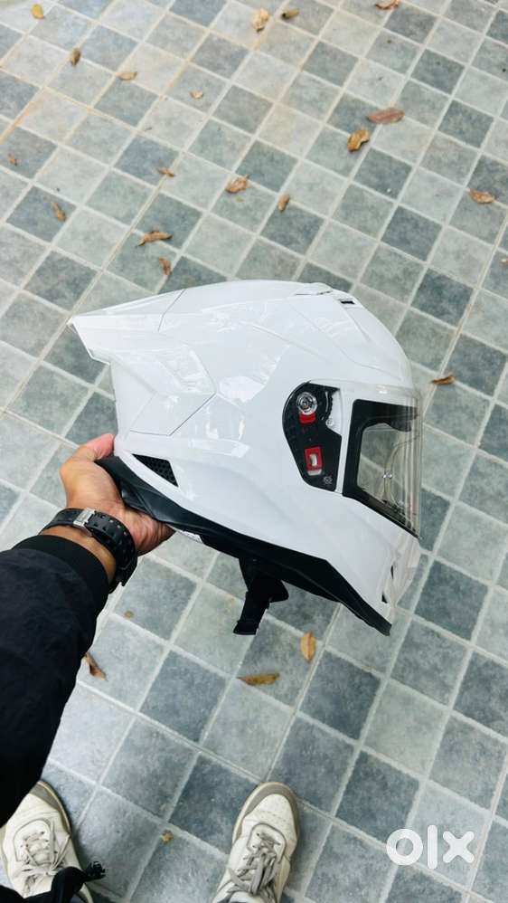 10 days only used helmet not in good condition