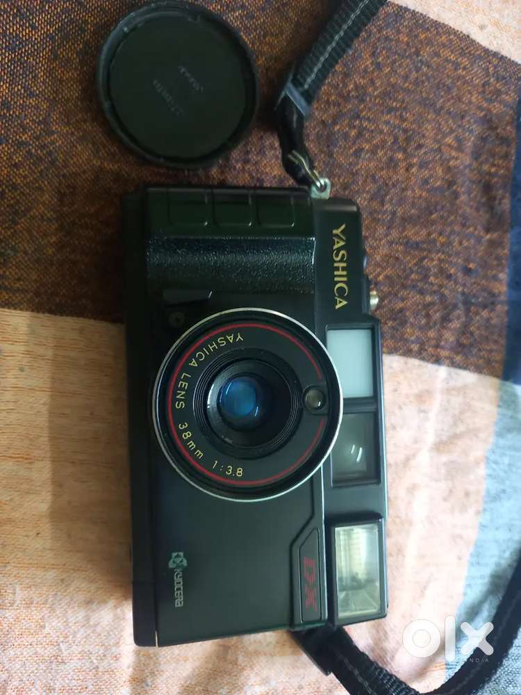 Yashica MF-2 Super Dx Film Camera - Classic Point & Shoot Vintage