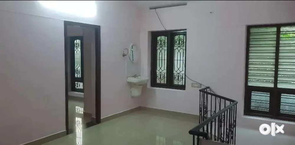 First floor for rent