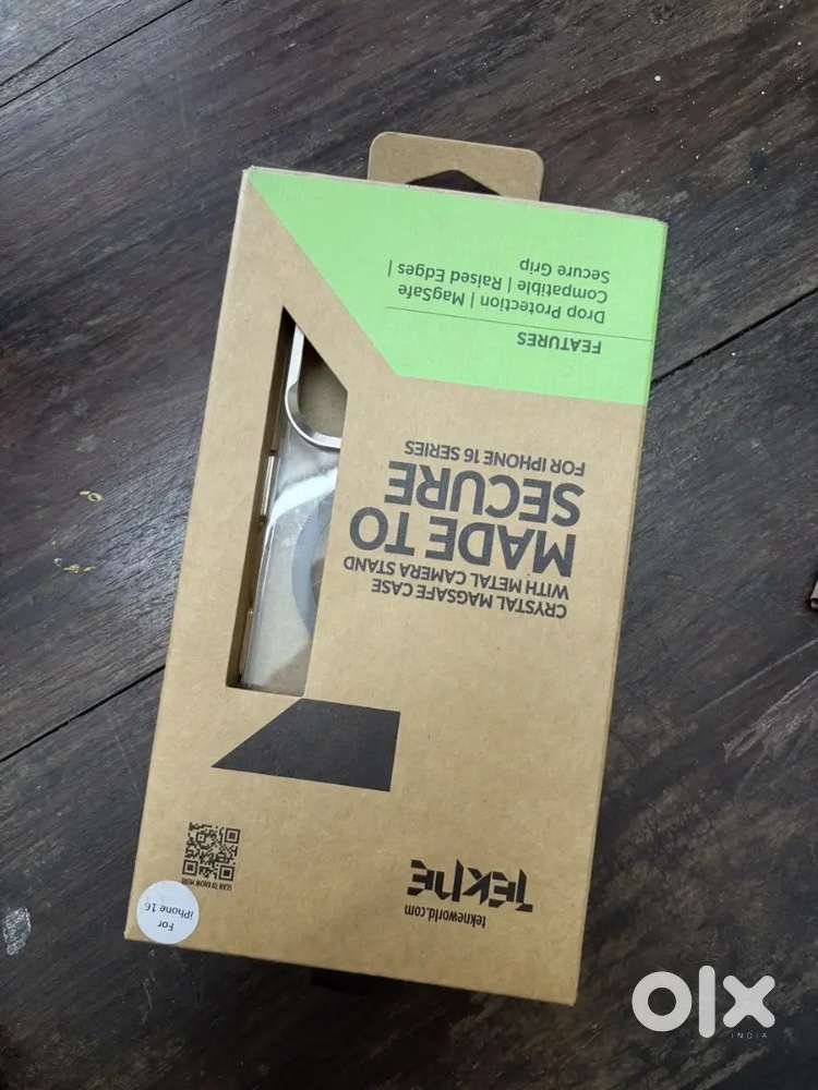 Apple i phone 16 back cover and screencard combo offer