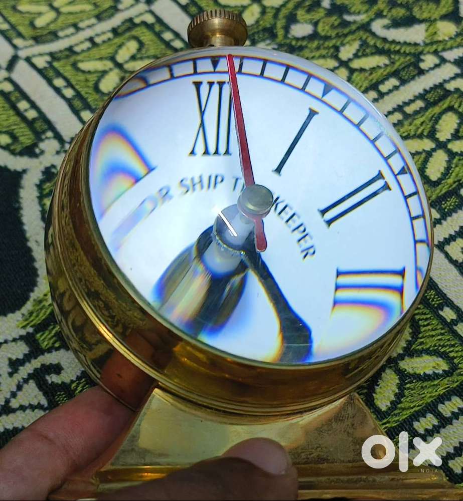 Vintage Table clock perfect for your table