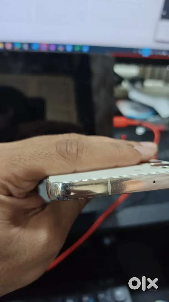 S23 256gb variant in mint condition