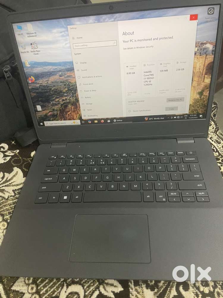 Dell laptop brand new condition 10gen