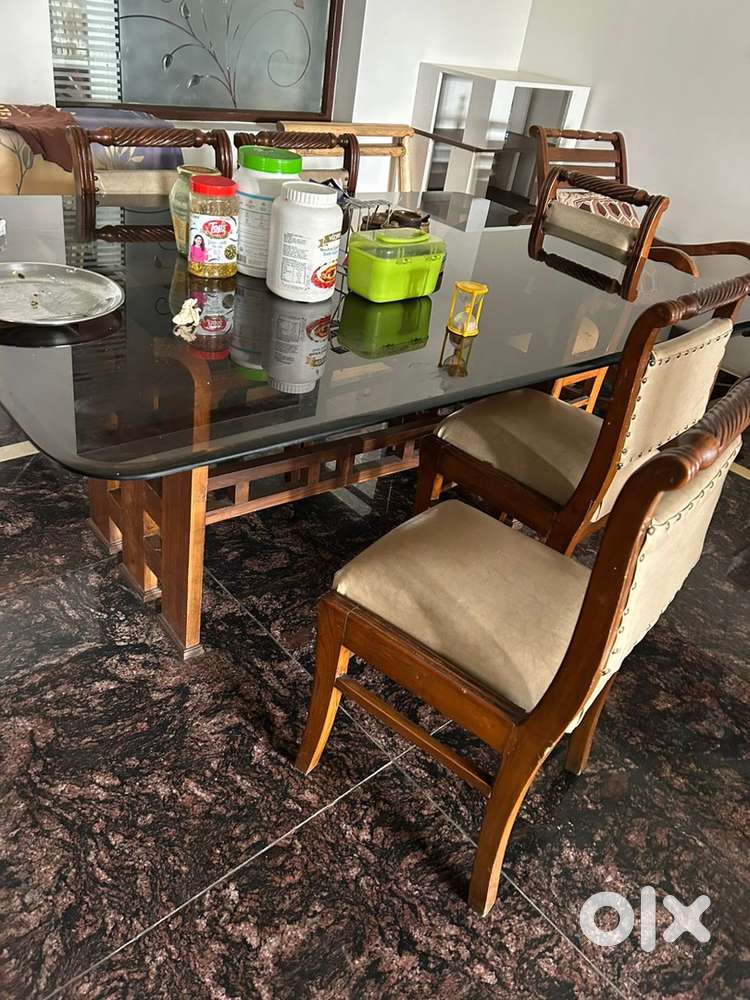 6 seater Solid Wood Dining Table Set