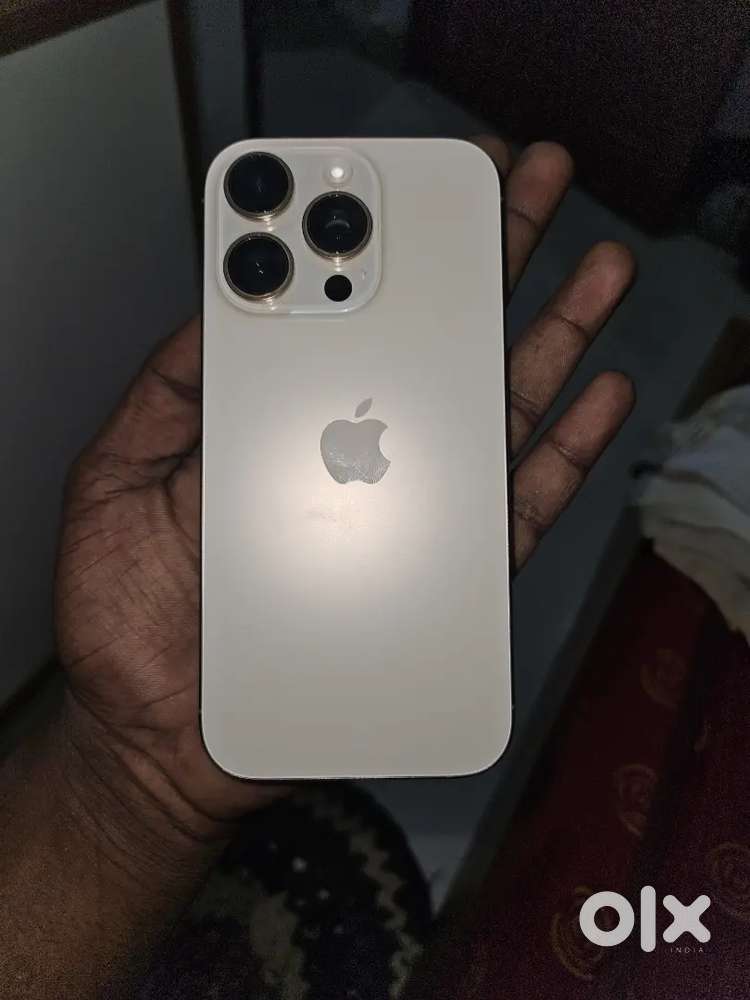 I phone 16 pro all parts available with box