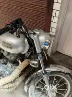 Royal Enfield Electra 350 cc Bullet silver colour with alloy wheel
