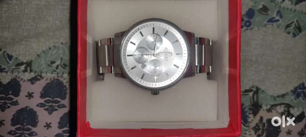 Forum premium watch
