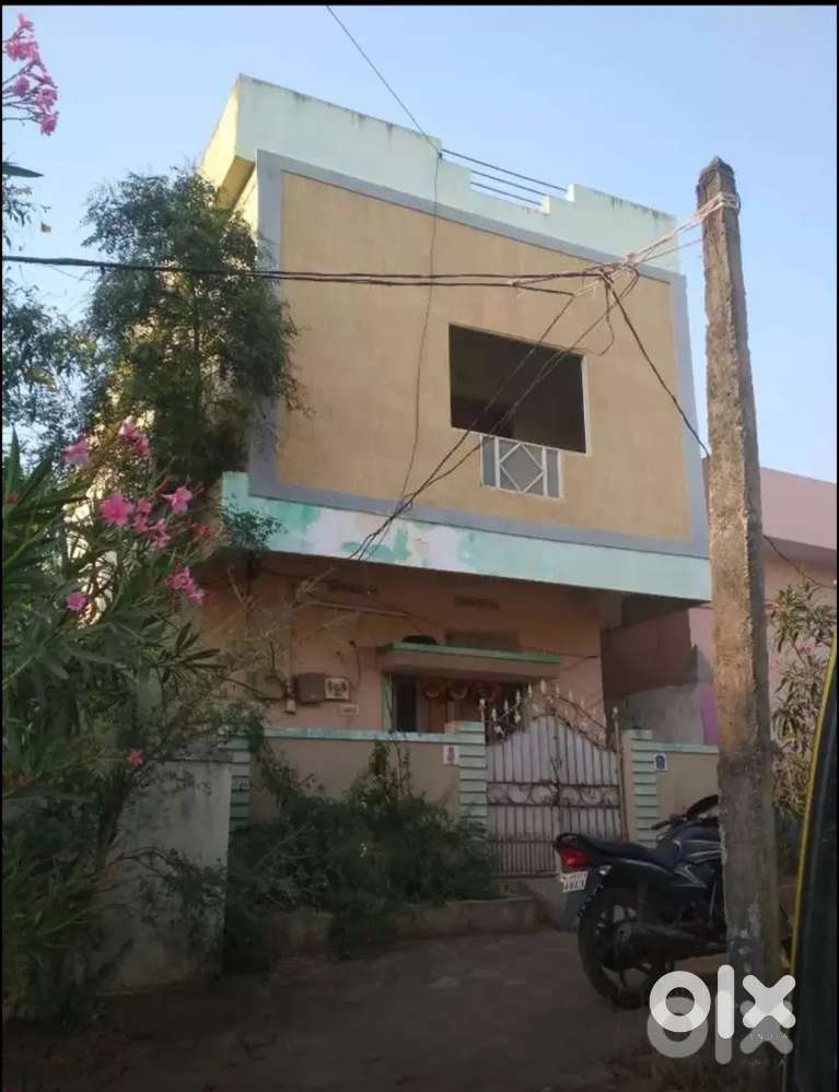 Lucky building