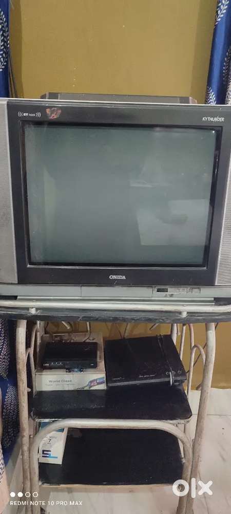  Onida TV combo set - TV, DVD and stabilizer included