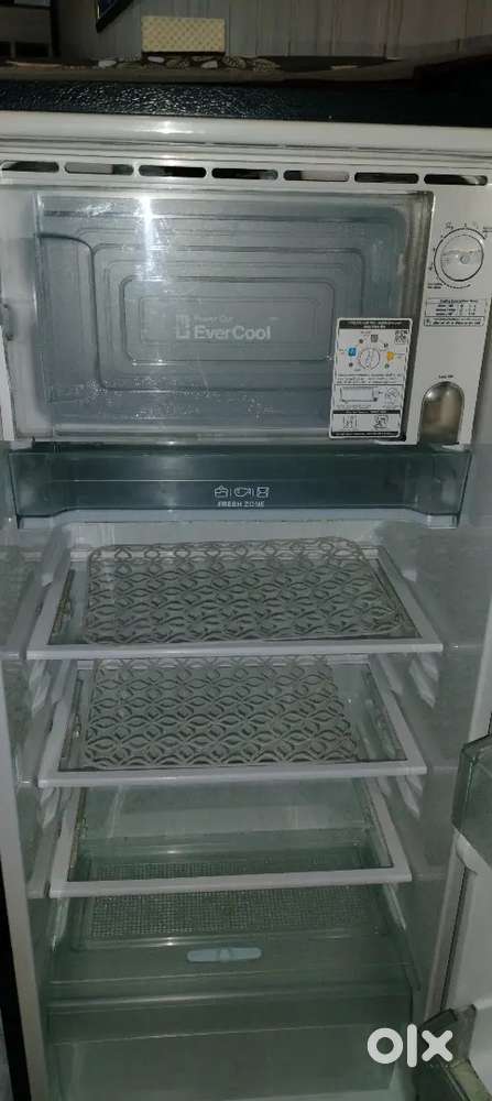 LG 235 Litre Refrigerator