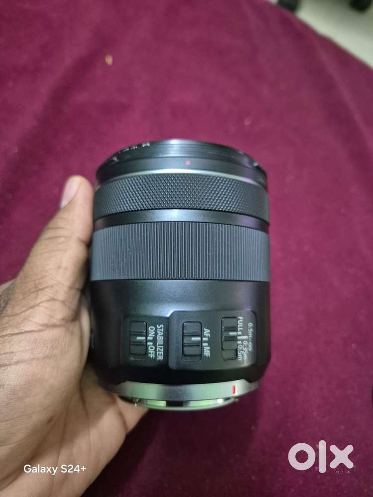 CANON RF 85mm  F2 STM